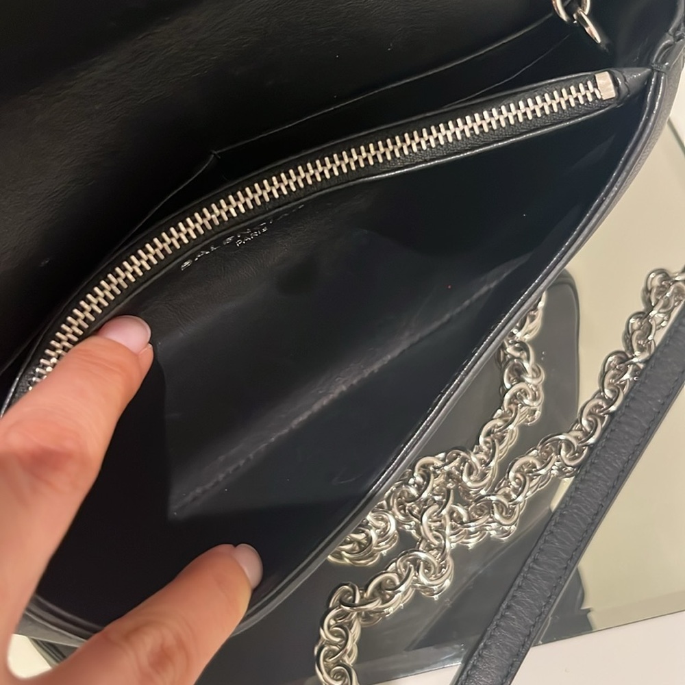 SOLD ✨BALENCIAGA Pebbled Calfskin Everyday Handbag - Picture 5 of 8